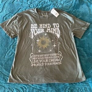 NWT Kohls Tee Shirt